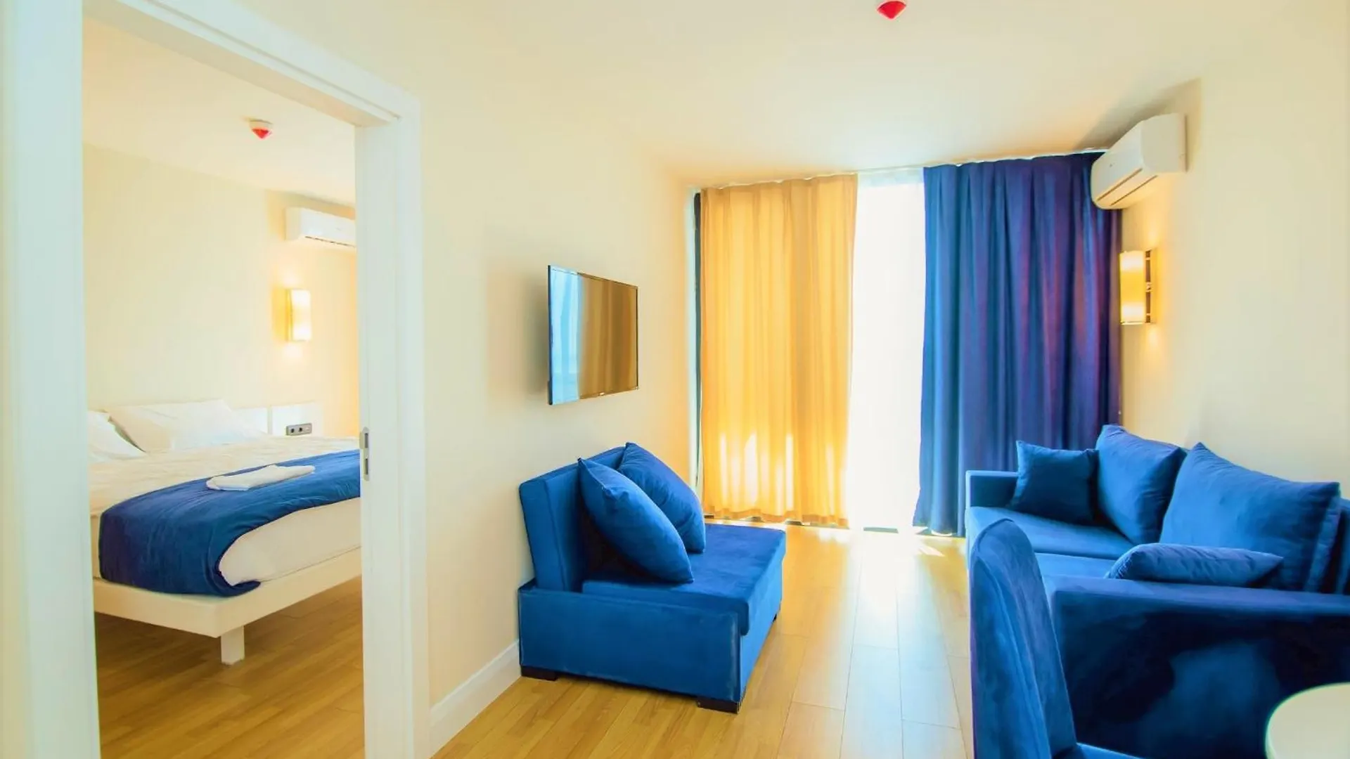Glamorous Sea View Aparthotel In Orbi City 바투미