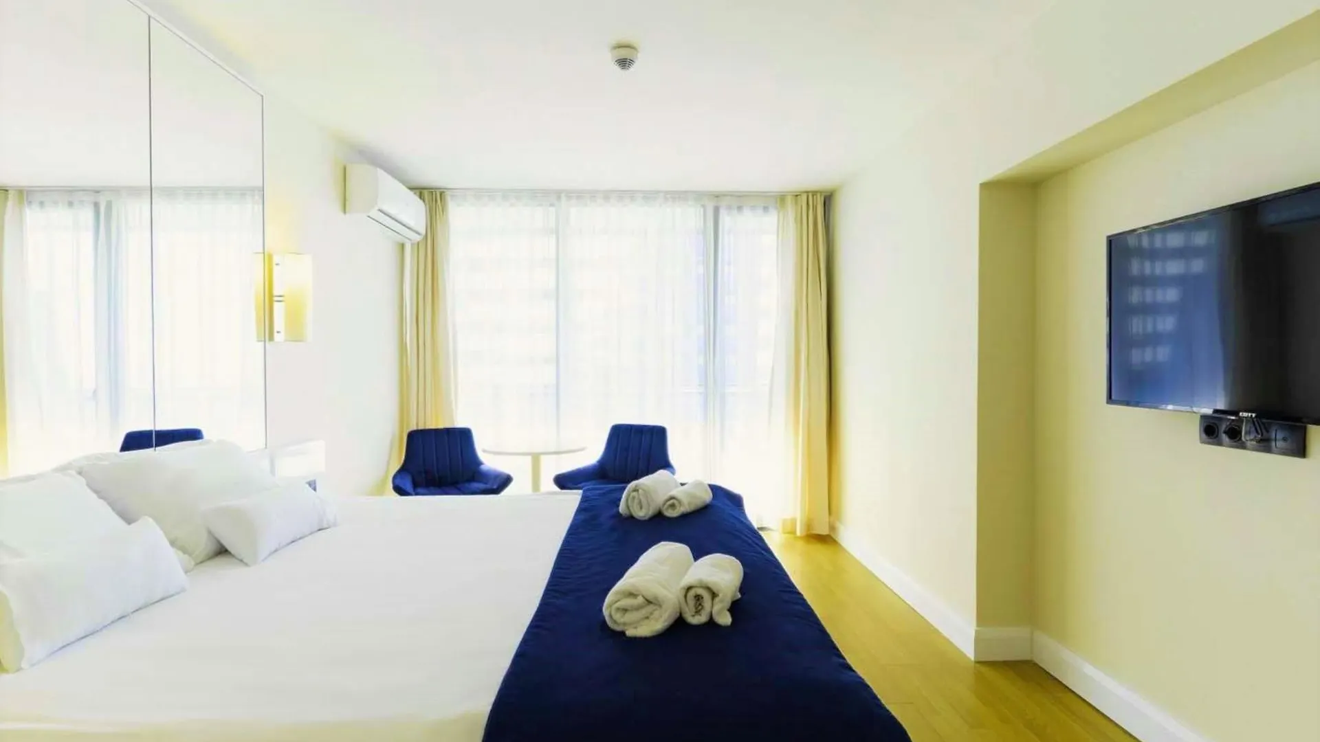 Glamorous Sea View Aparthotel In Orbi City 바투미