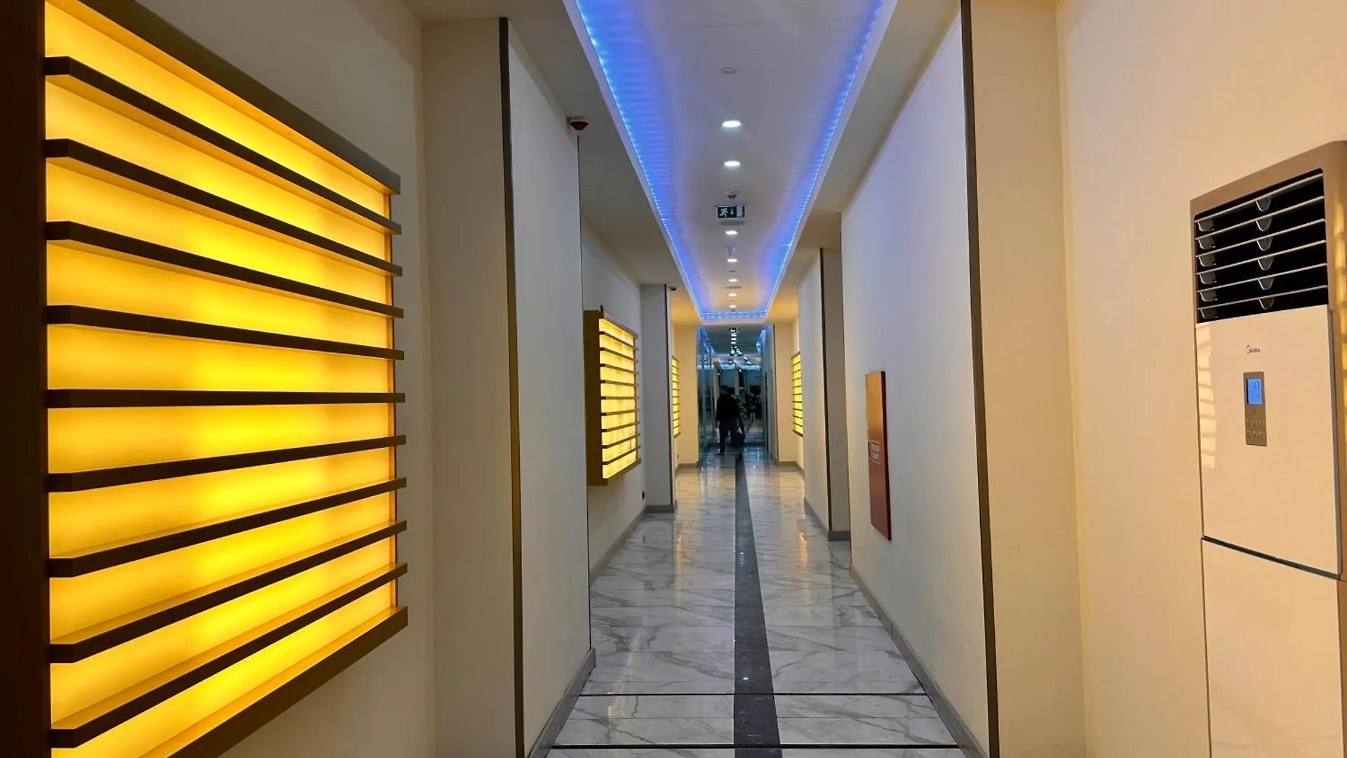 Glamorous Sea View Aparthotel In Orbi City 바투미