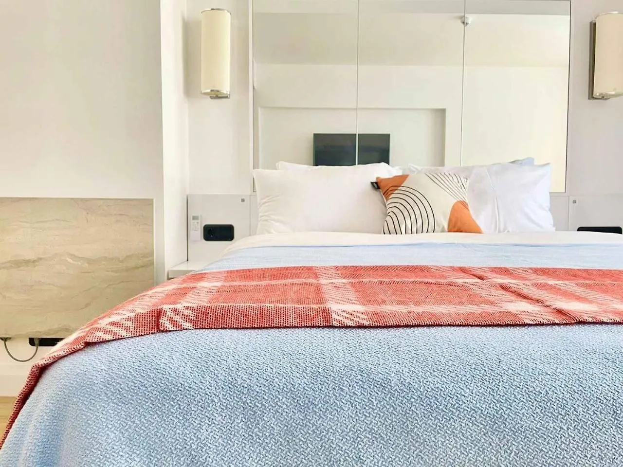 Glamorous Sea View Aparthotel In Orbi City 바투미 조지아