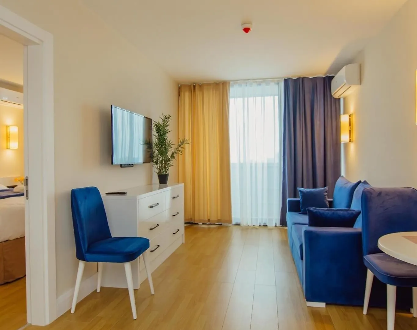 Glamorous Sea View Aparthotel In Orbi City 바투미