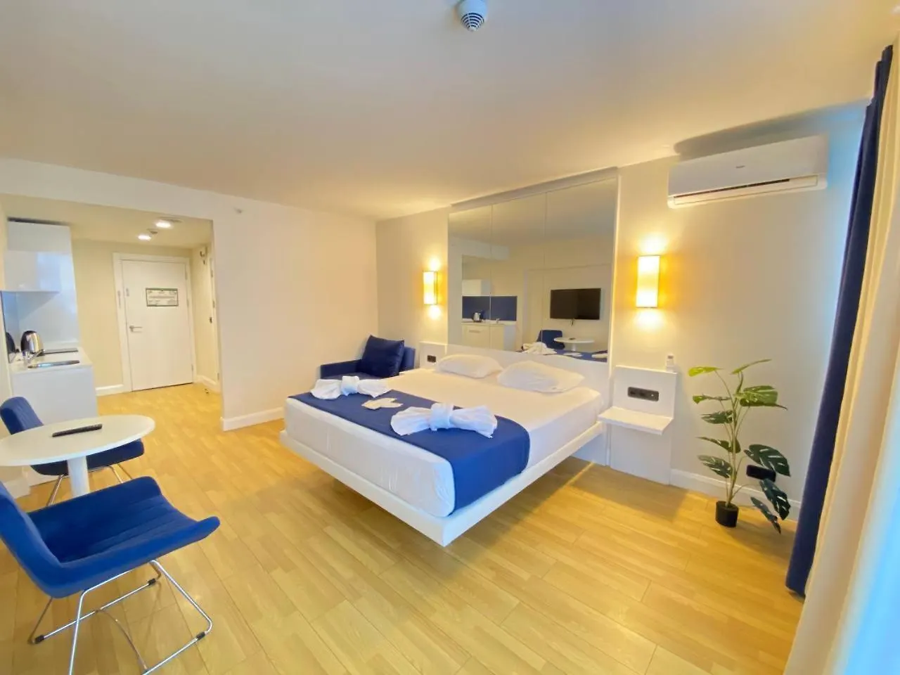 Glamorous Sea View Aparthotel In Orbi City 바투미